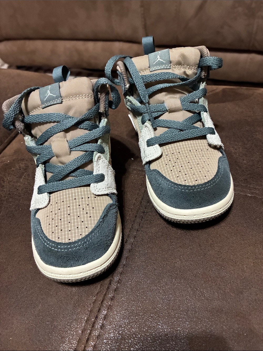 Jordan sneakers (toddler)